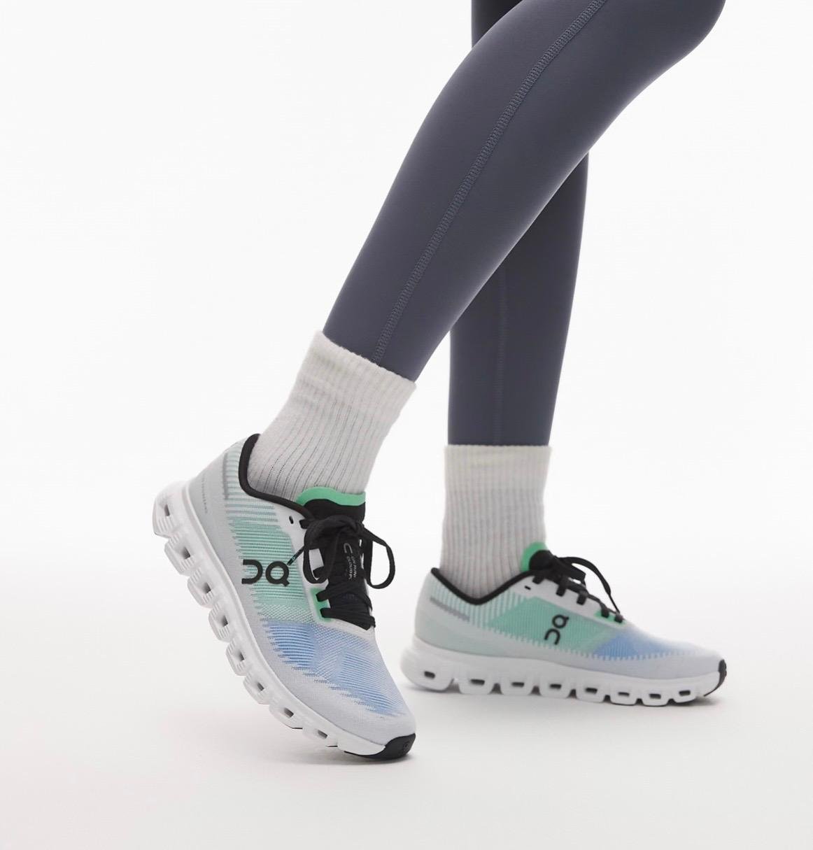 On Cloud 6 Push Horizon Honeydew Lifestyle Sneakers