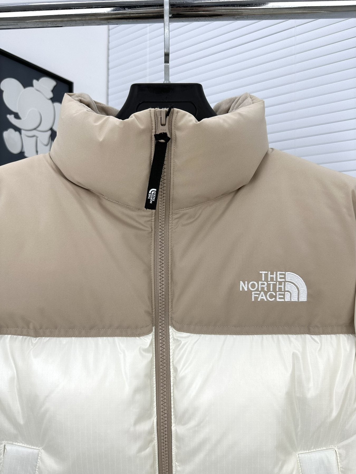 The North Face Women's Cropped Quilted Puffer Jacket — detail