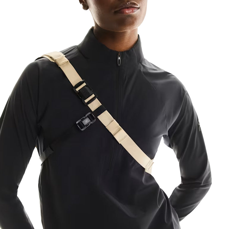On Sling Pack 9L Sand/Black Crossbody Bag