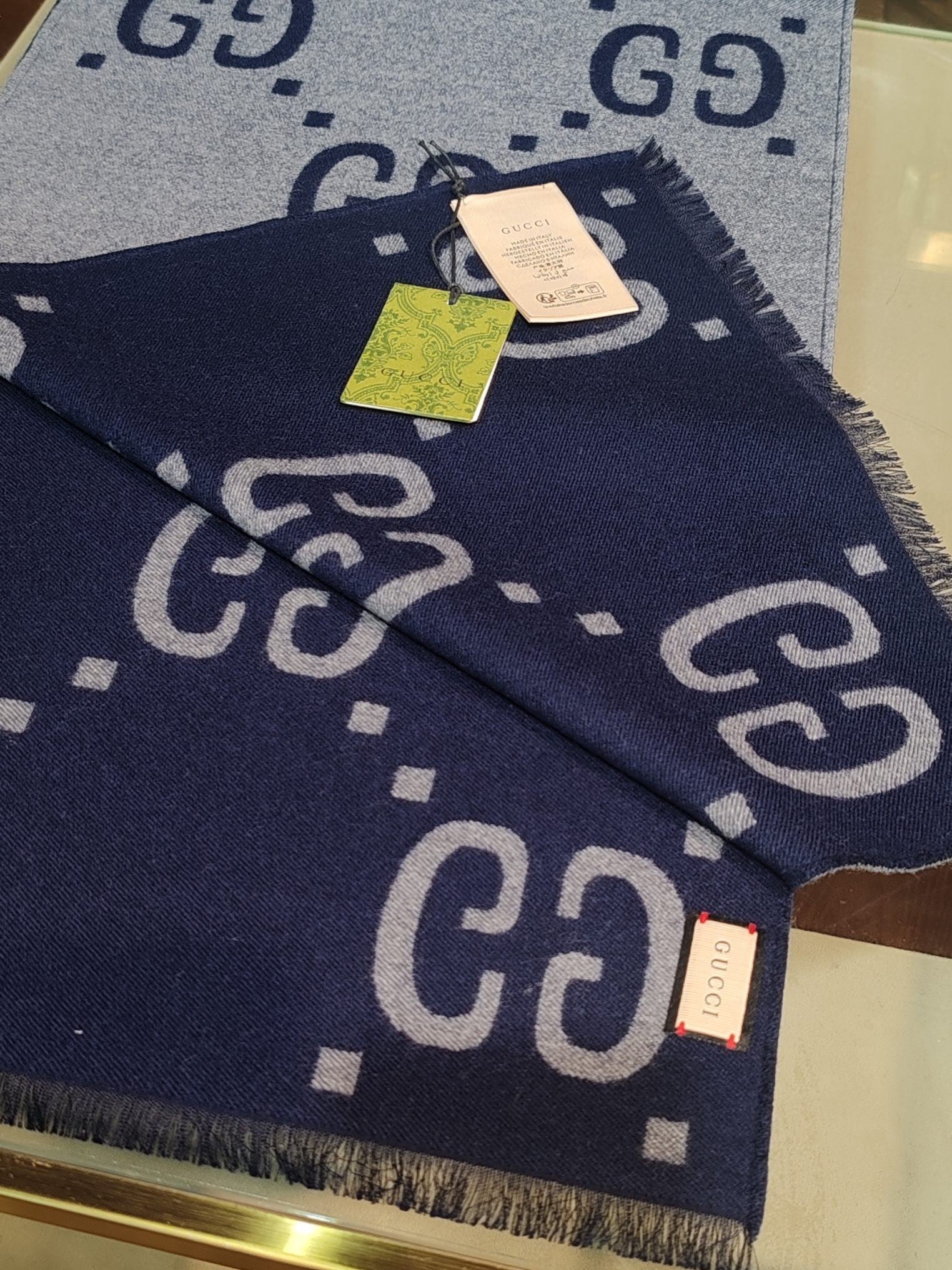 G/G Scarf